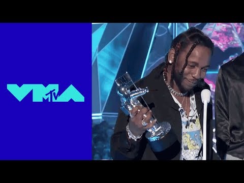 Kendrick Lamar Wins 'Video of the Year' Award | 2017 VMAs | MTV