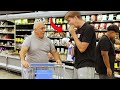 Essen Aus Fremden Einkaufswagen