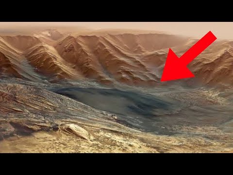 Naukowcy odkrywają wodę pod powierzchnią Marsa!