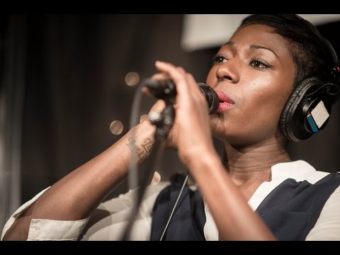 Bonobo - Towers (Live on KEXP)