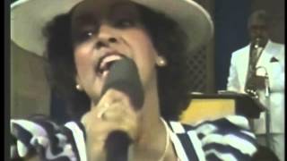 MILLY, JOCELYN, Y LOS VECINOS (video 80's) - Tengo