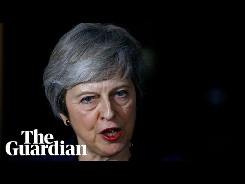 Theresa May addresses MPs after cabinet agree Brexit draft – watch live