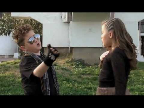 Avdyl & Princesha Morina Senet e Plastikës