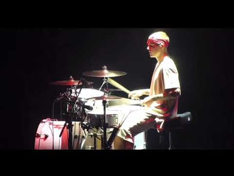 Justin Bieber drum solo Vs Nils Fjellström