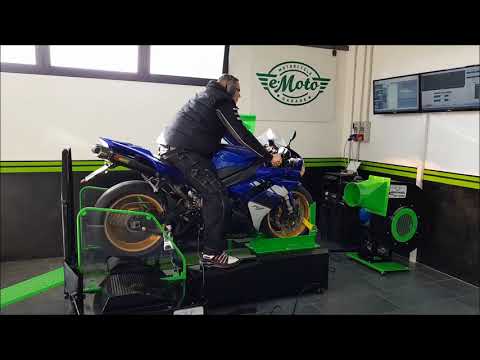 YAMAHA R1 FULL AKRAPOVIC RAPIDBIKE - POTENZA ALLA RUOTA