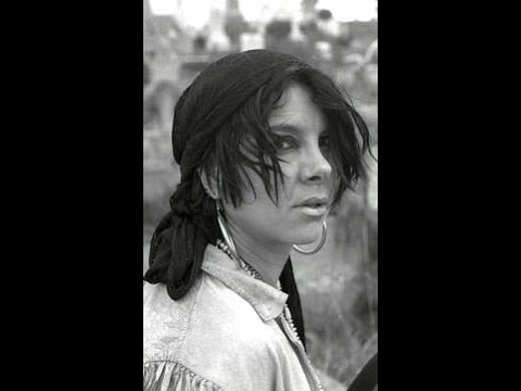 Young Johnette Napolitano - photos. (Concrete Blonde - Johnette Napolitano jovem - fotos).