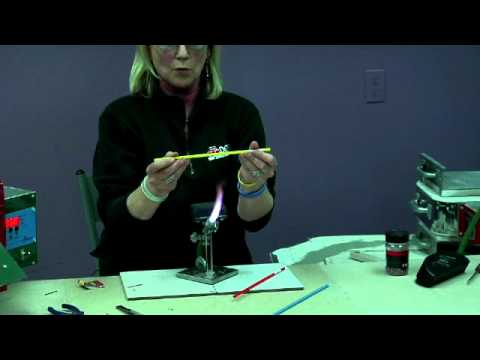 Flameworking: How to Pull Glass Stringer