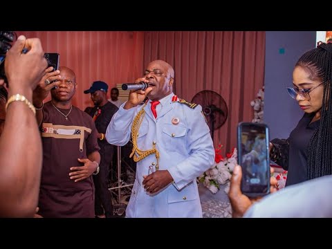 DR. FELIX NDUKWE – SPEZIALER LIVE-DANKESCHÖN AN GOTT FÜR SEINE RETTUNG VOR EINEM UNFALL