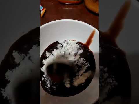 Let's make chocolate just in 2 minutes and only with 2 ingredients 🤎🍫