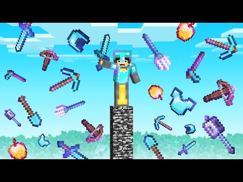 Minecraft Tower Battle but it's Raining OP Items!