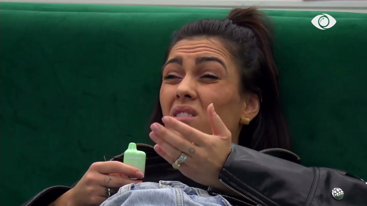 “Gerta duhet të dalë nga shtëpia…”/ Valbona-Livias gjatë diskutimit: Nuk të vlerësoj si...