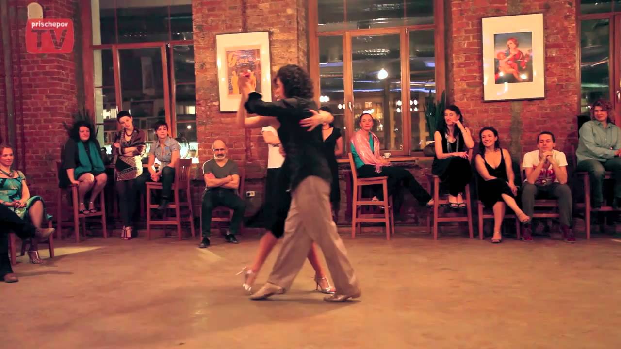 Video thumbnail for Mila Vigdorova & Rodrigo Fonti, Moscow, Russia, Milonga "El Colectivo" 4 April 2011 (3)