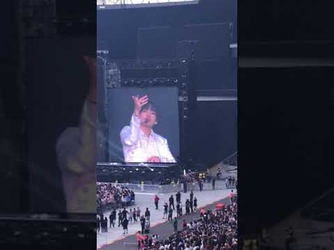 BTS- Dionysus (Wembley D1)