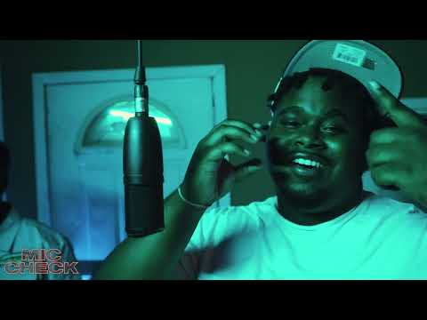 SupastarG5 x Dervo "Or Something" | Mic Check