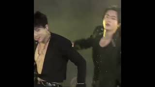 Download lagu Again his buttons, why it's always jk's shirt during fake love first time rm ripped it and now ptd💀🔥 mp3 Download lagu Again his buttons, why it's always jk's shirt during fake love first time rm ripped it and now ptd💀🔥 mp3
