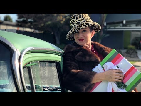 Crystal Lewis - Underneath the Mistletoe