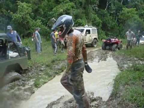 Trilha da Putinga 2013 - banho de lama