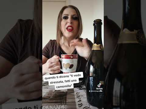 quando ti dicono "ti vedo stressata fatti una camomilla" #shorts #stress #funny #lorenzagrafica