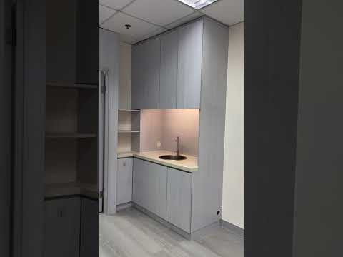 鸿贸中心 Youtube Video