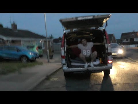 SNEAKING IN A HEALTH CLUB OVENIGHT *Nearly Caught By Worker Escaped*