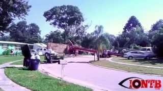 preview picture of video 'Actual footage of crane accident in Largo, Florida'