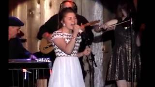 Lauren Alaina Like My Mother Does performed by Layla Spring