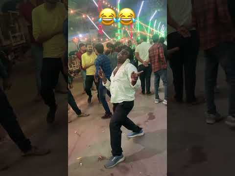 Chat deni marr dele😂 khich ke tamacha 😂#viral # bhojpuri funny video manoj tiwari # treandingshort