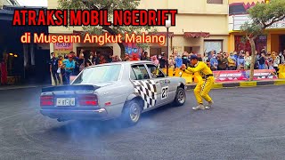 Mobil Atraksi Ngedrift di Museum Angkut Malang Jawa Timur