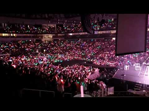 TWICE Concert Guests Enjoy Boba Tea at Dickies Arena