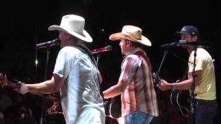 Tracy Lawrence - Time Marches On (Live with Luke Bryan &amp; Jason Aldean)