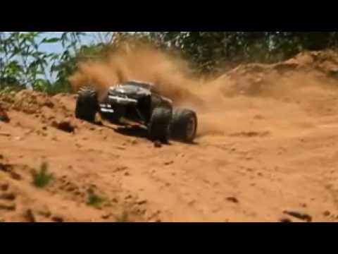 Traxxas Revo 3.3 2009 Video Promotion