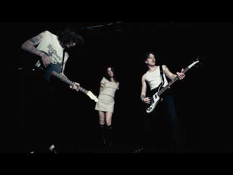 YONAKA - Eat You Alive (Official Visualiser)