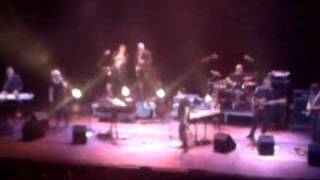 Paul Carrack sings Marvin Gaye What&#39;s going on Carré