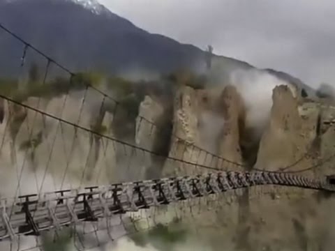 Over 260 Dead in Massive Asian Earthquake