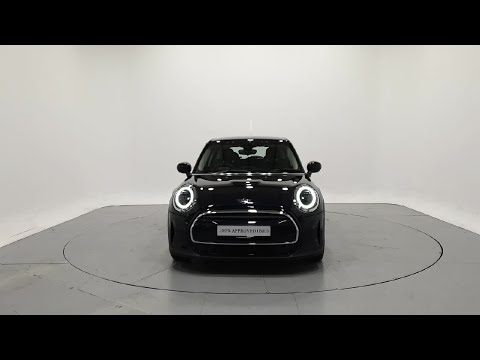 Mini Cooper 5-Door Cooper Classic - Image 2