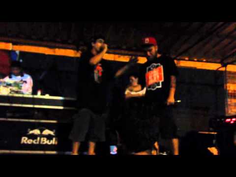 Encontro de MC's 4 anos - Crizin (BH) VS Biro Biro (DF)  SEMIFINAL