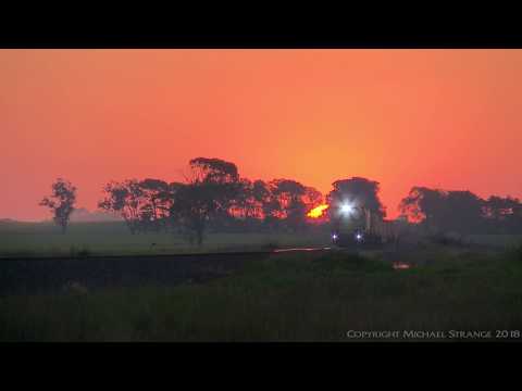 Pacific National PM6 Container Train At Sunset (16/10/2017) - PoathTV Australian Railways