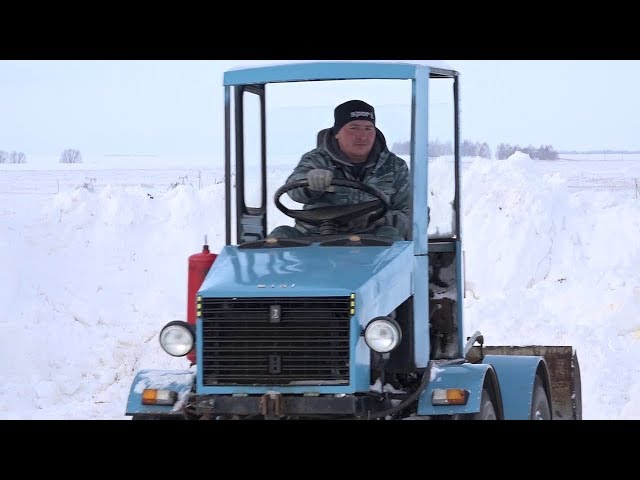 И снег убирать, и сено собирать