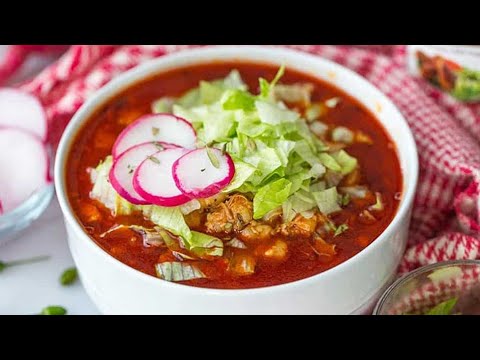 Pozole rojo con Carne de Puerco bien sabroso y fácil|Salsa macha para pozole