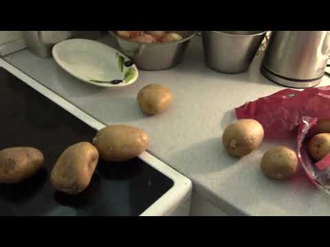 MongoTV_2646 - Henter 4 Kilo KARTOFLER i Kælderrum