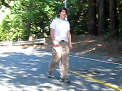 Will Hare outruns Smart Car