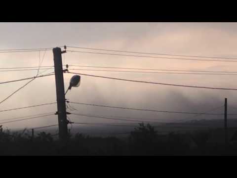 ВЕТЕР, МОЛНИЯ, ГРОМ И ЛИВЕНЬ У НАС СЕГОДНЯ ВЕЧЕРОМ.