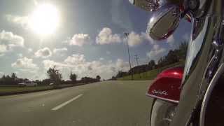 preview picture of video 'Harley Davidson Softail Deluxe with a 20 Klock Werks Flare windshield'