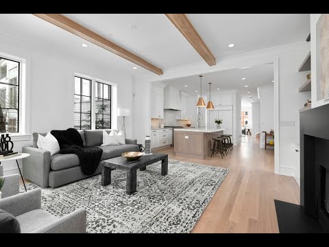 Luxury Single Family Home in Lincoln Park, Chicago