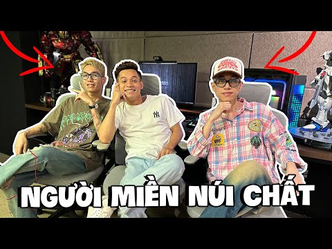 Người Miền Núi Chất Double2T cùng Masew góp giọng trên sóng livestream và pha check var hợp lệ.