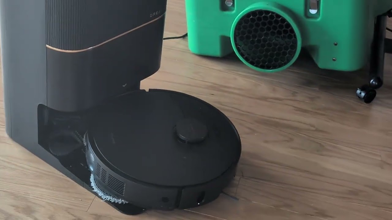 This $600 AI vacuum cleaner lasted a month 🤡 the Dreame X40 ultra