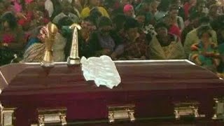 Download lagu mgqumeni s Funeral ngizwe mchunu and Tshatha... mp3