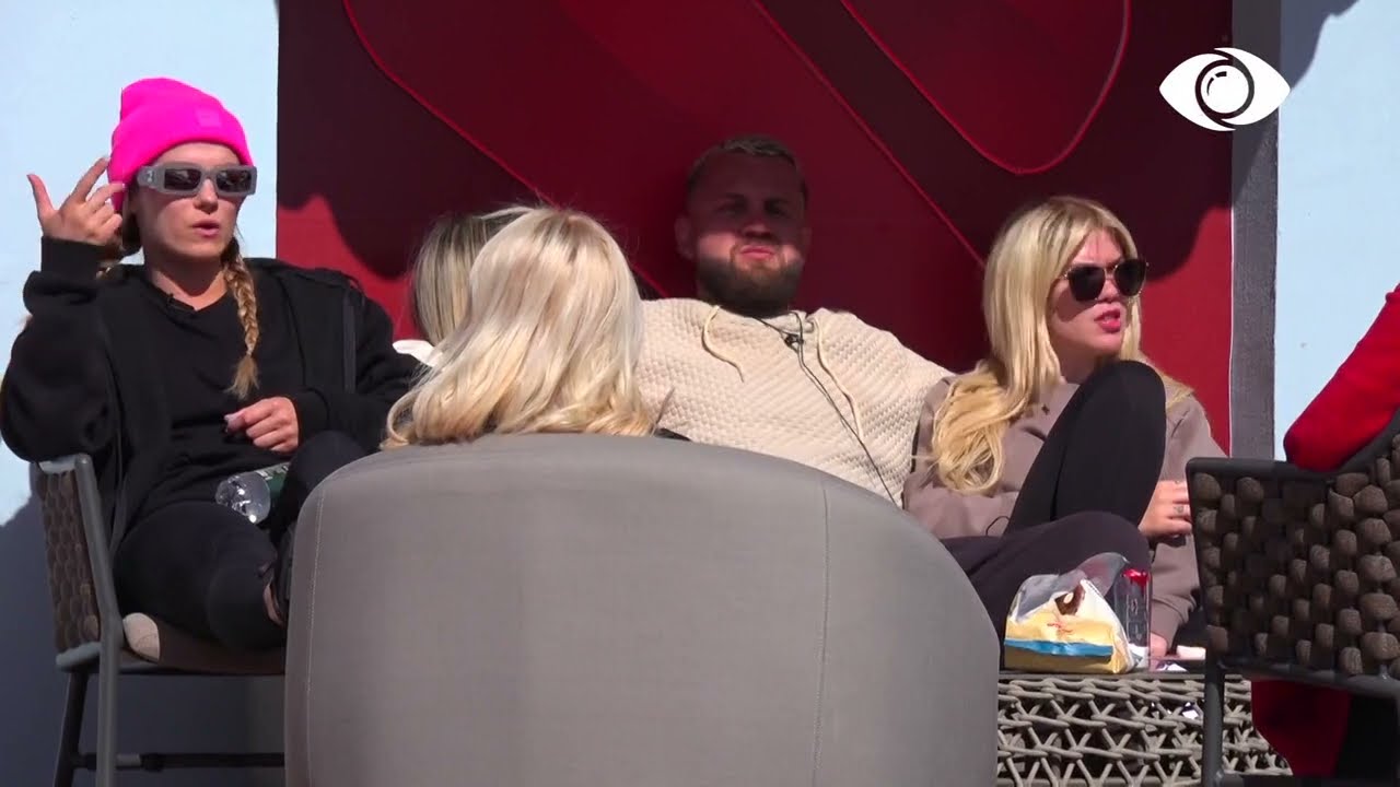 Luizi pastron tavolinën, Olta debaton me të: Mos i merr biskotat!