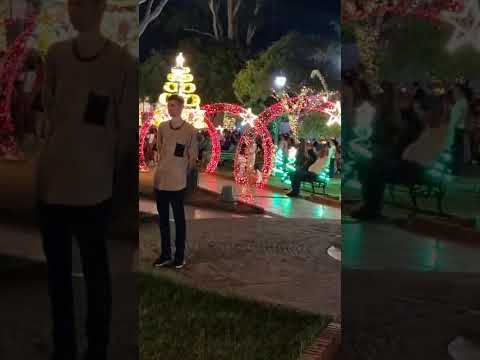 decoración navideña plaza de la Asunción, isla de Margarita, Nueva Esparta