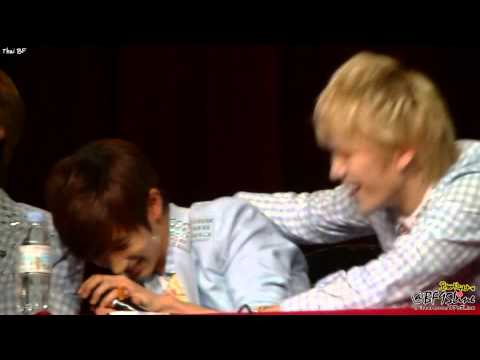 [FanCam]120722 Boyfriend's Fansign Event(CoolTracks&Synnara Yongsan)-Minwoo & Hyunseong "KISS!?"